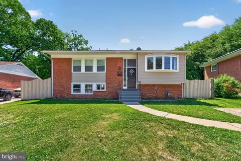 1104 Caddington Ave, Silver Spring, MD 20901