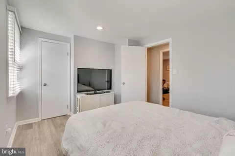 Bedroom - 8501 Aqueduct Rd, Potomac, MD 20854 photo 5 of 5