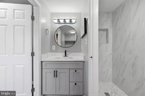 Bath - 14219 Castle Blvd #126-18, Silver Spring, MD 20904 photo 3 of 6