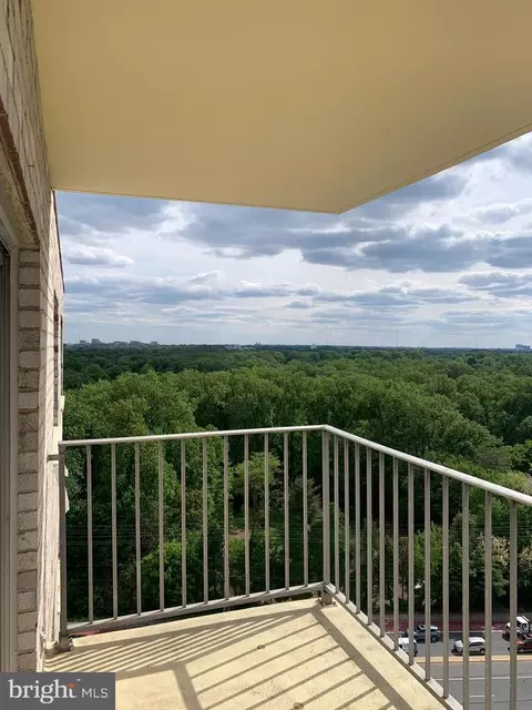 1111 W University Blvd W #1406-A, Silver Spring, MD 20902