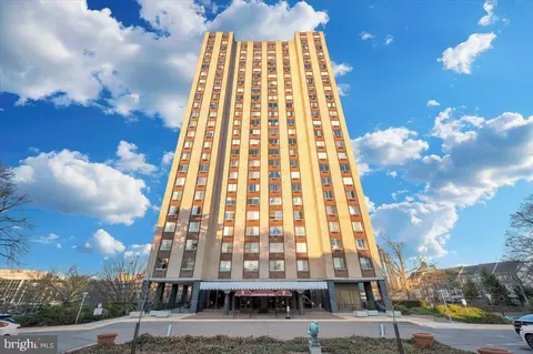 9701 Fields Rd #2206, Gaithersburg, MD 20878