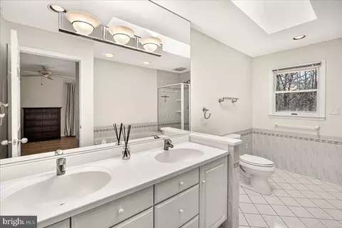 Bath - 19005 Plummer Dr, Germantown, MD 20876 photo 1 of 3