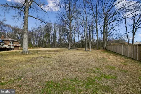 Exterior - 705 Marshall Manor Dr, Silver Spring, MD 20905 photo 10 of 11