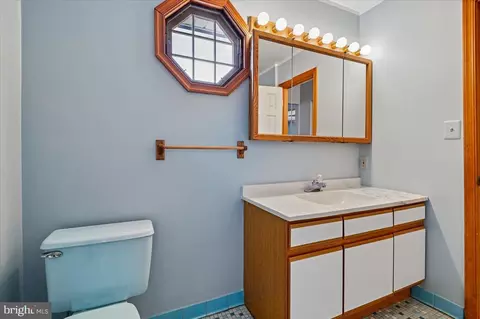 Bath - 705 Marshall Manor Dr, Silver Spring, MD 20905 photo 2 of 3