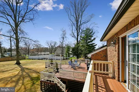 Exterior - 705 Marshall Manor Dr, Silver Spring, MD 20905 photo 4 of 11