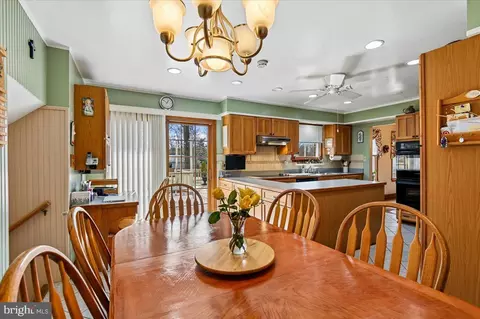 Dining - 705 Marshall Manor Dr, Silver Spring, MD 20905 photo 1 of 2