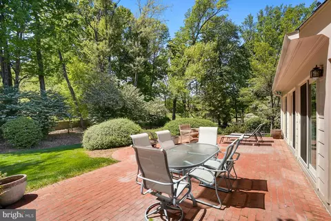 Other - 10 Meyer Point Ct, Potomac, MD 20854 photo 15 of 18