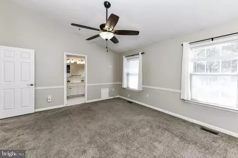 Entry Way - 2 Parker Farm Ct, Silver Spring, MD 20906 photo 4 of 4