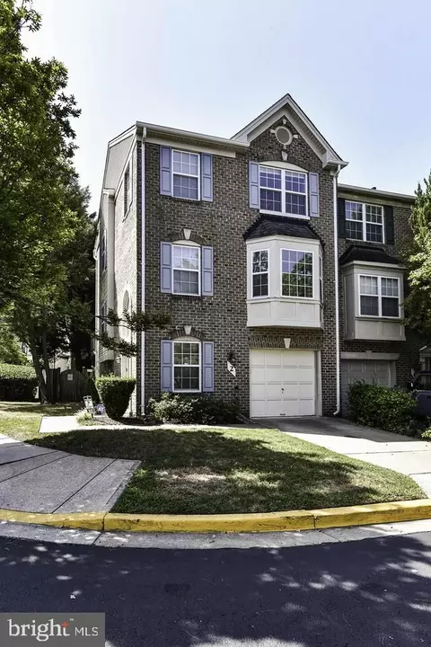 2 Parker Farm Ct, Silver Spring, MD 20906