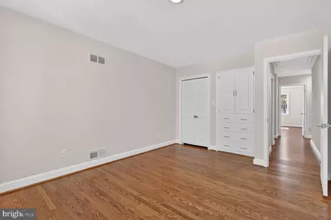 Bedroom - 217 Kimblewick Dr, Silver Spring, MD 20904 photo 2 of 6