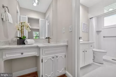 Bath - 217 Kimblewick Dr, Silver Spring, MD 20904 photo 1 of 8