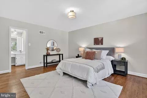 Bedroom - 217 Kimblewick Dr, Silver Spring, MD 20904 photo 1 of 6