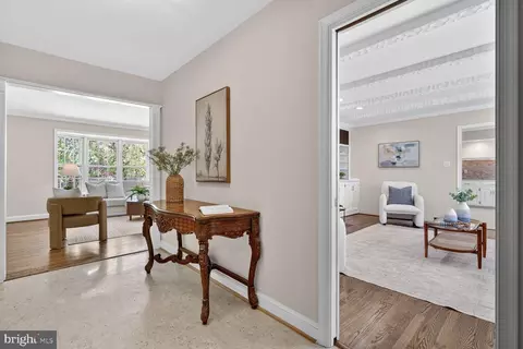 Entry Way - 217 Kimblewick Dr, Silver Spring, MD 20904 photo 2 of 2