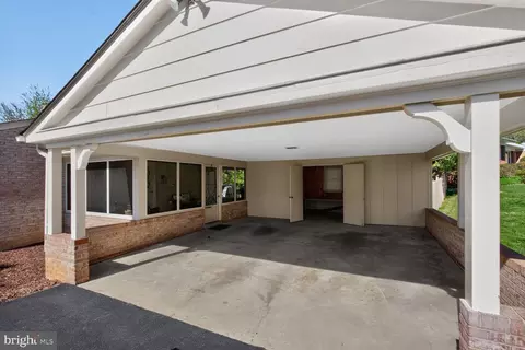 Exterior - 217 Kimblewick Dr, Silver Spring, MD 20904 photo 3 of 10
