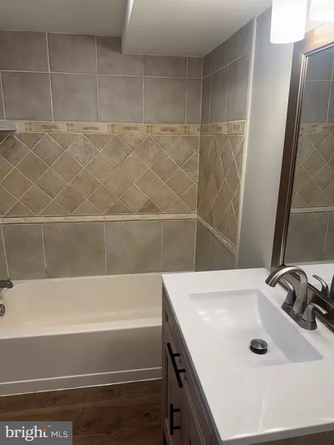 Bath - 2904 Fenimore Rd, Silver Spring, MD 20902 photo 5 of 6
