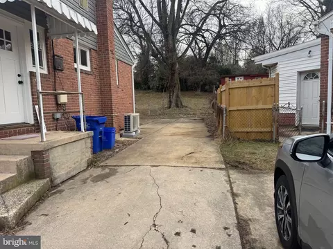 Exterior - 2904 Fenimore Rd, Silver Spring, MD 20902 photo 3 of 3