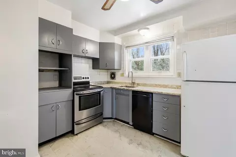 Kitchen - 4008 Adams Dr, Silver Spring, MD 20902 photo 2 of 3