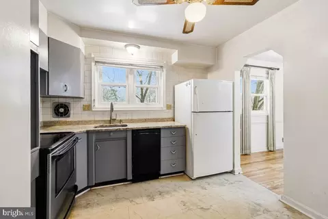 Kitchen - 4008 Adams Dr, Silver Spring, MD 20902 photo 3 of 3