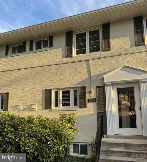 5364 Pooks Hill Rd, Bethesda, MD 20814