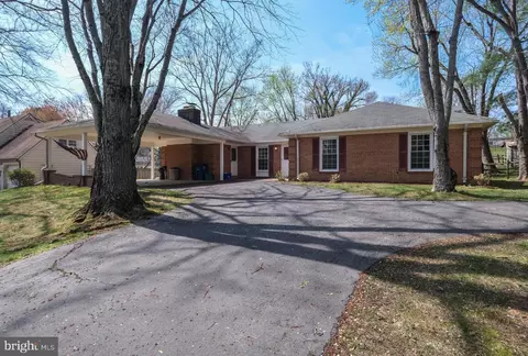 14212 Rippling Brook Dr, Silver Spring, MD 20906