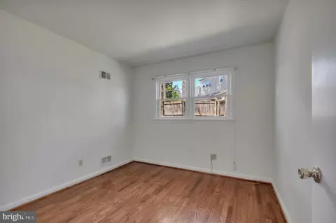 Bedroom - 14212 Rippling Brook Dr, Silver Spring, MD 20906 photo 5 of 6