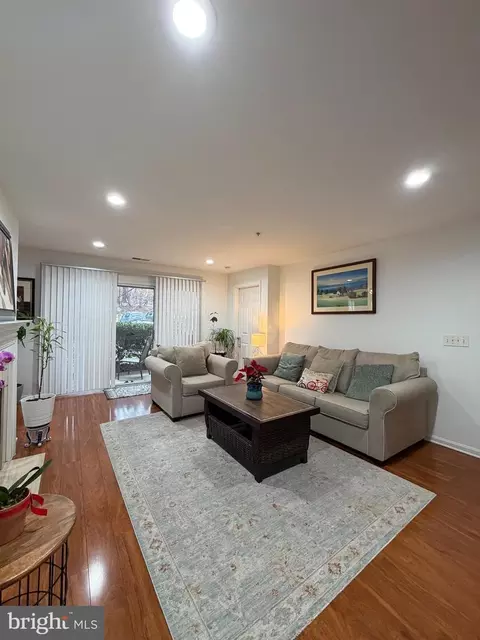 111 Timberbrook Ln #104, Gaithersburg, MD 20878