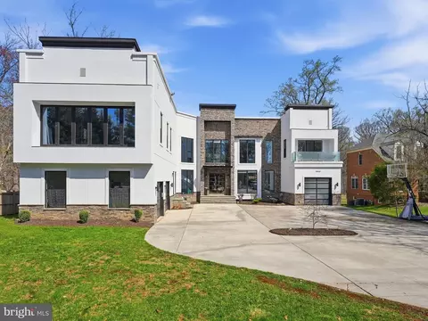 10405 Boswell Ln, Potomac, MD 20854