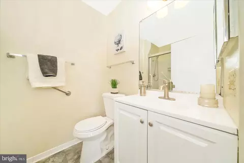 15316 Pine Orchard Dr #82-2H, Silver Spring, MD 20906 photo 29
