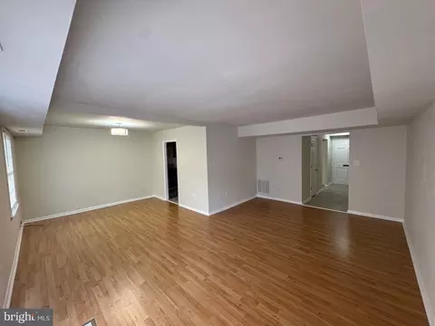 10829 Bucknell Dr #33, Silver Spring, MD 20902 photo 10