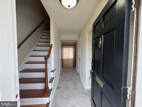 10829 Bucknell Dr #33, Silver Spring, MD 20902 photo 3