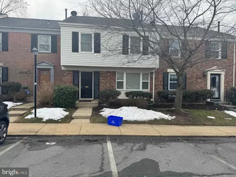 10829 Bucknell Dr #33, Silver Spring, MD 20902