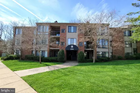 18120 Chalet Dr #11-204, Germantown, MD 20874