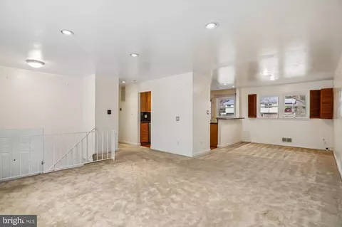 Living - 808 Johnson Ave, Silver Spring, MD 20904 photo 2 of 4