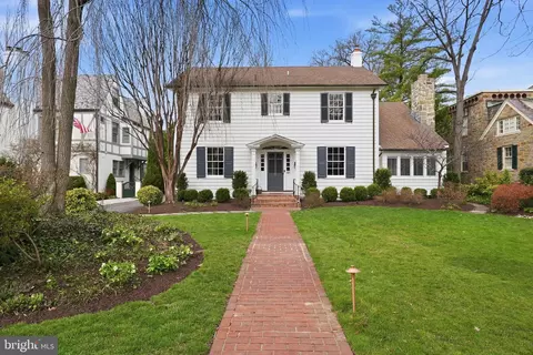 5 Primrose St, Chevy Chase, MD 20815