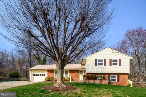 12425 Pretoria Dr, Silver Spring, MD 20904