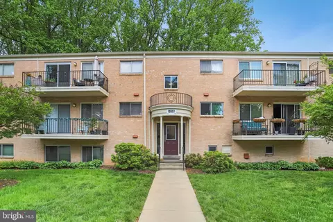 10607 Montrose Ave #M-3, Bethesda, MD 20814