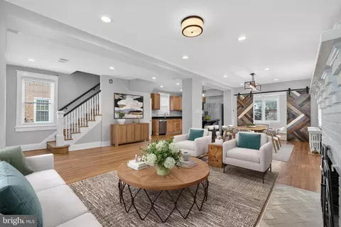 7903 Woodbury Dr, Silver Spring, MD 20910