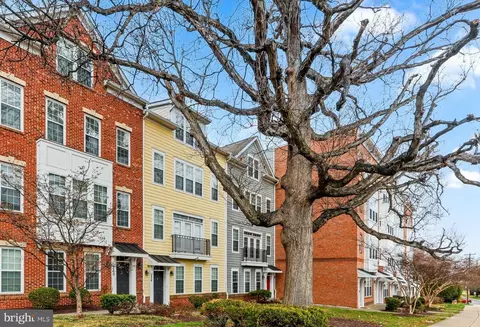 224 N Summit Ave, Gaithersburg, MD 20877
