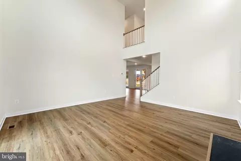 Living - 17100 Evans Way, Poolesville, MD 20837 photo 3 of 3