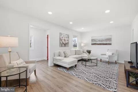 Living - 12304 Livingston St, Silver Spring, MD 20902 photo 1 of 1