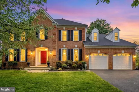 21527 Fox Field Cir, Germantown, MD 20876