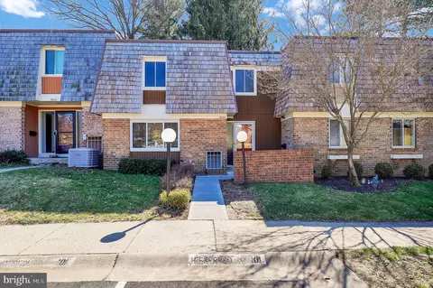 19103 Capehart Dr, Montgomery Village, MD 20886