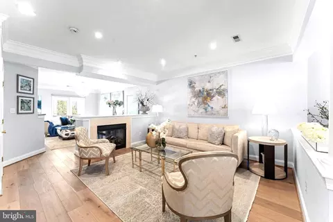 75 Swanton Mews #200, Gaithersburg, MD 20878