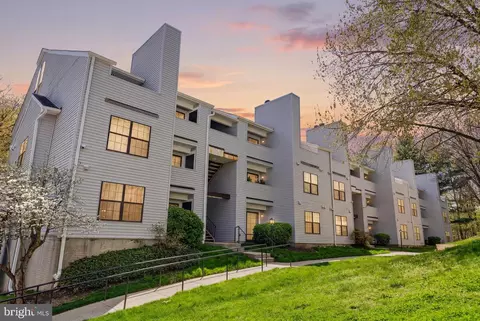 1637 Carriage House Ter #I, Silver Spring, MD 20904