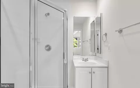 Bath - 8509 2nd Ave, Silver Spring, MD 20910 photo 2 of 2