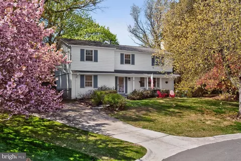 7 Greenlane Ct, Potomac, MD 20854