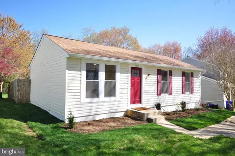 7421 Brenish Dr, Gaithersburg, MD 20879