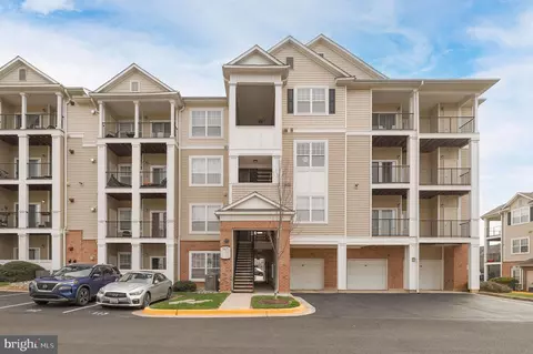19605 Galway Bay Cir #304, Germantown, MD 20874
