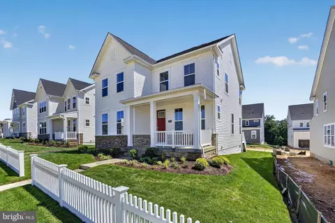 17051 Gathering St, Boyds, MD 20841