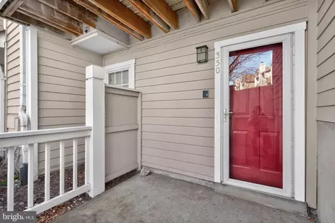 5715 Chapman Mill Dr #350, Rockville, MD 20852